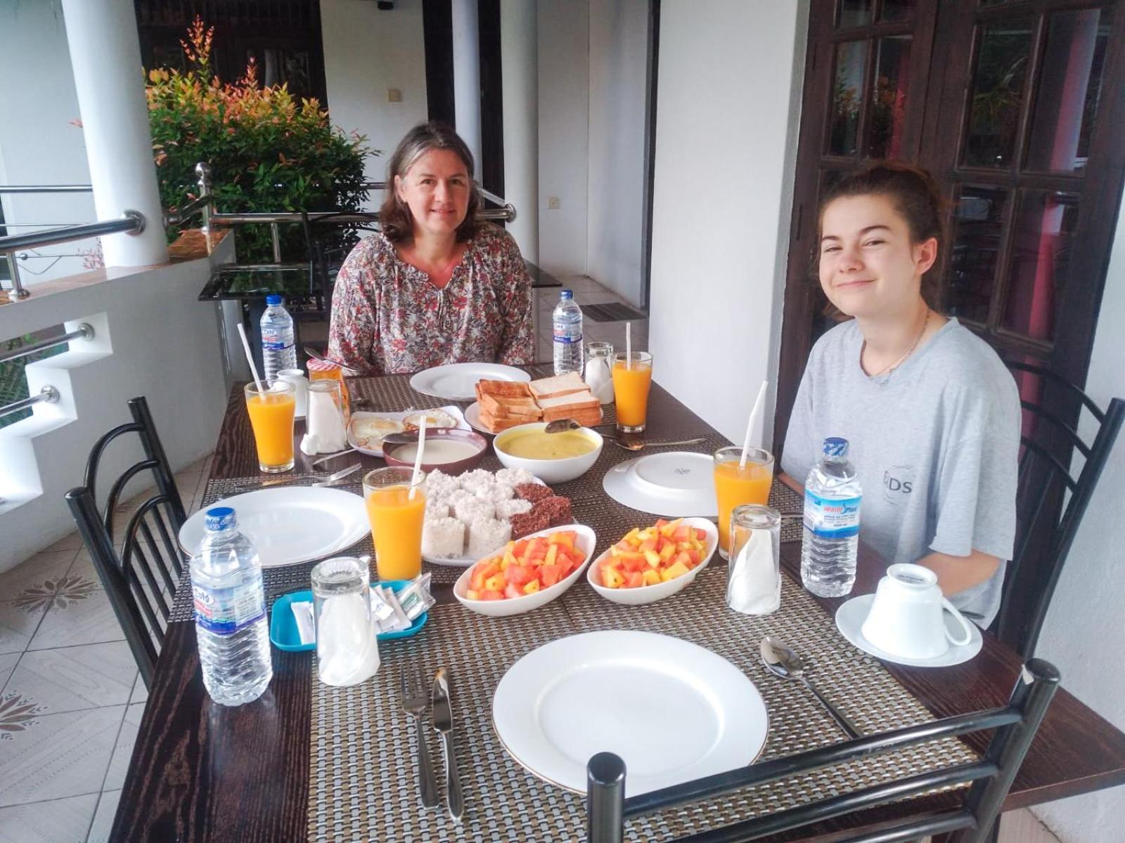 Myr-O Homestay Kombichankulama Kültér fotó
