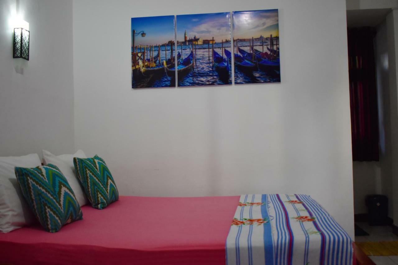 Myr-O Homestay Kombichankulama Kültér fotó